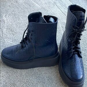 Women's Black Croc-Embossed Lace-Up Boots with side zipper